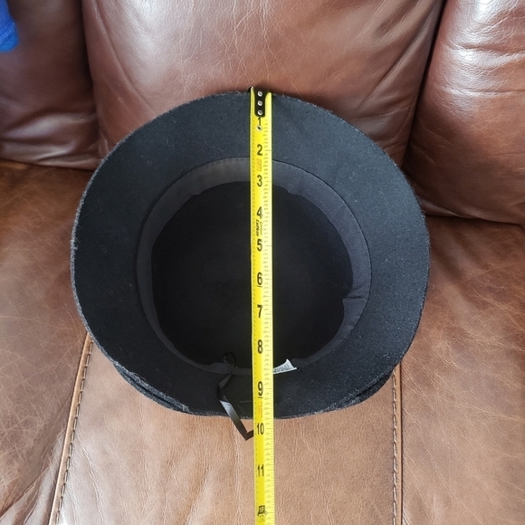 Wool Hat - Picture 7 of 9